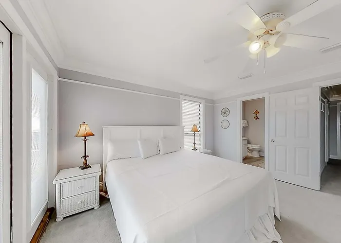 Holiday home Beachfront With Private Balcony 2 Beachside Decks Ac And Wifi Gulf Shores